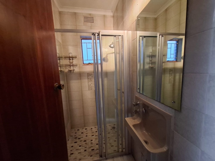 5 Bedroom Property for Sale in Protea Park North West